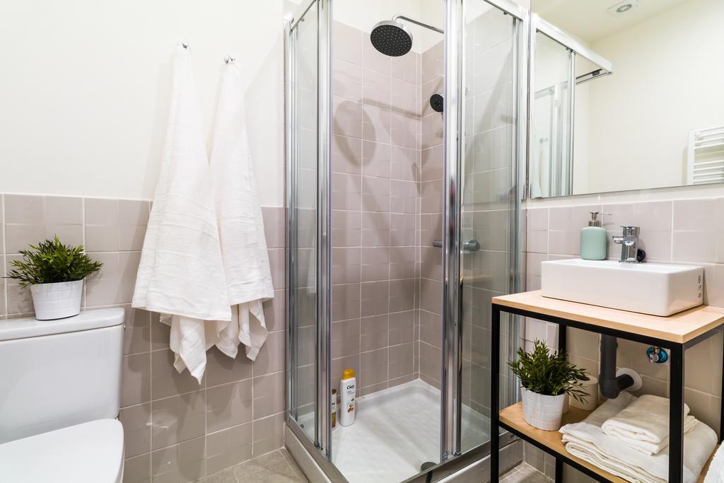 Latina I Apartment มาดริด ภายนอก รูปภาพ