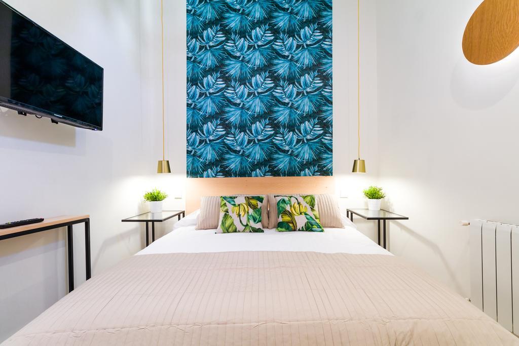 Latina I Apartment มาดริด ภายนอก รูปภาพ