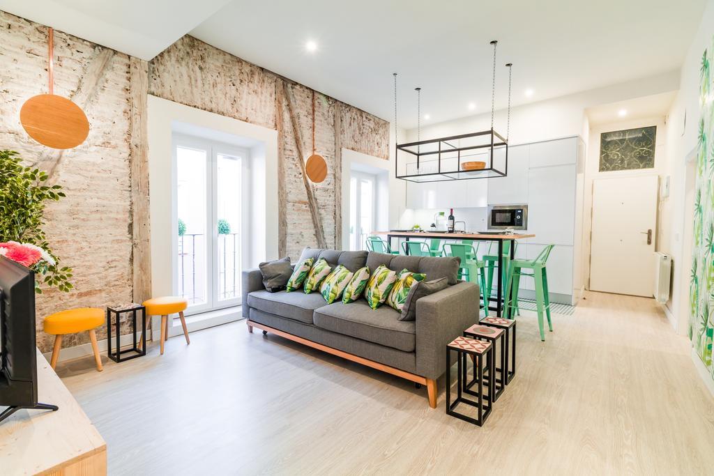 Latina I Apartment มาดริด ภายนอก รูปภาพ