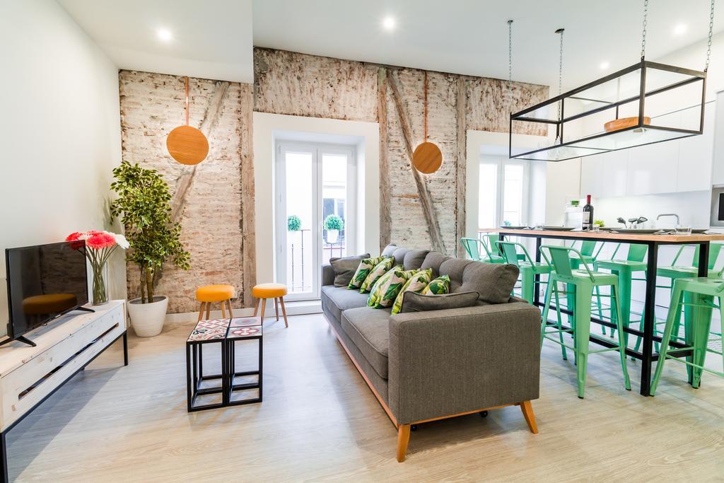 Latina I Apartment มาดริด ภายนอก รูปภาพ