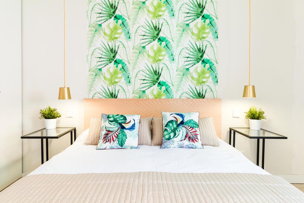 Latina I Apartment มาดริด ภายนอก รูปภาพ
