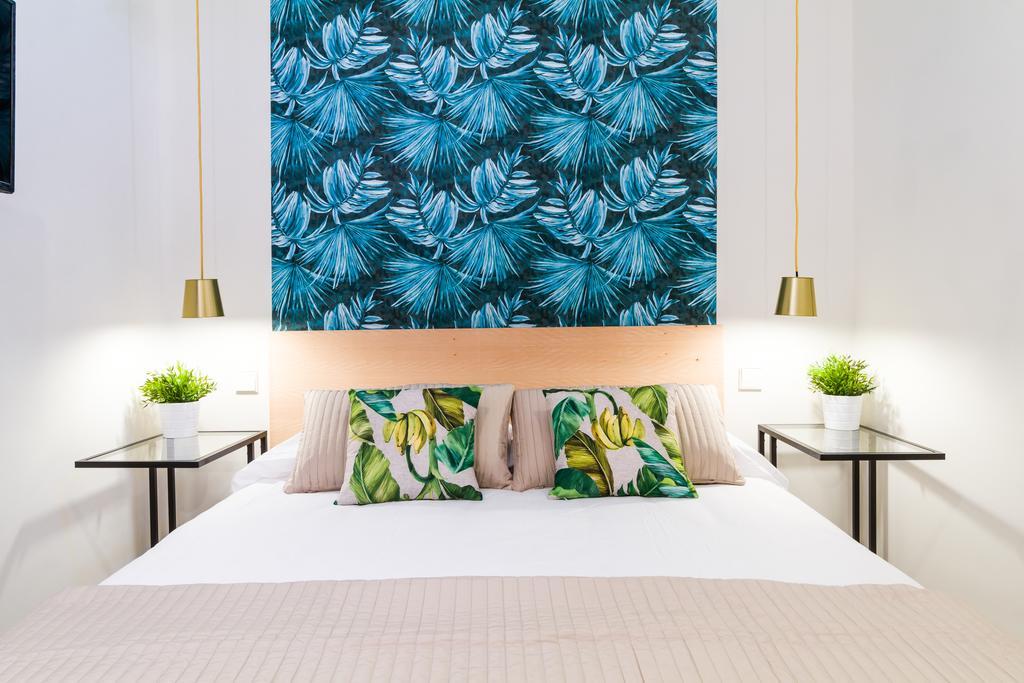 Latina I Apartment มาดริด ภายนอก รูปภาพ