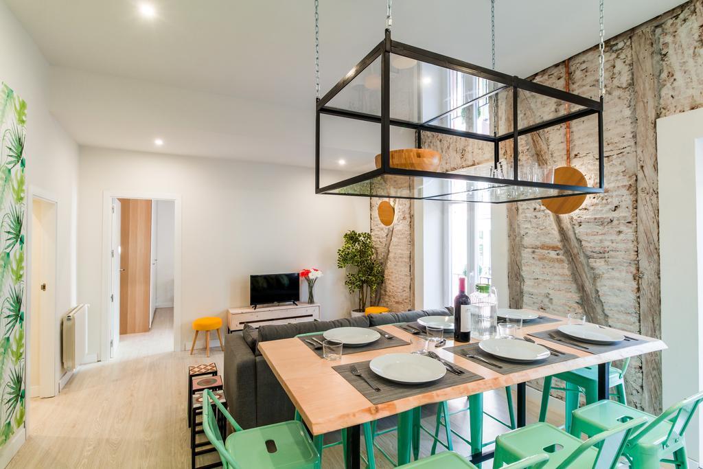 Latina I Apartment มาดริด ภายนอก รูปภาพ