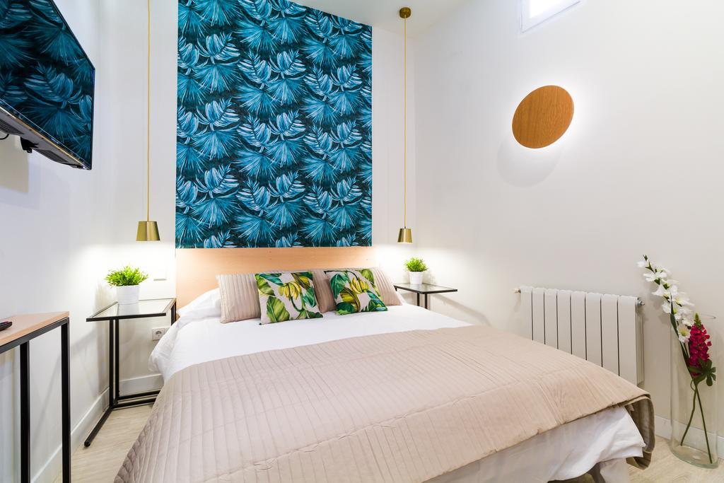 Latina I Apartment มาดริด ภายนอก รูปภาพ