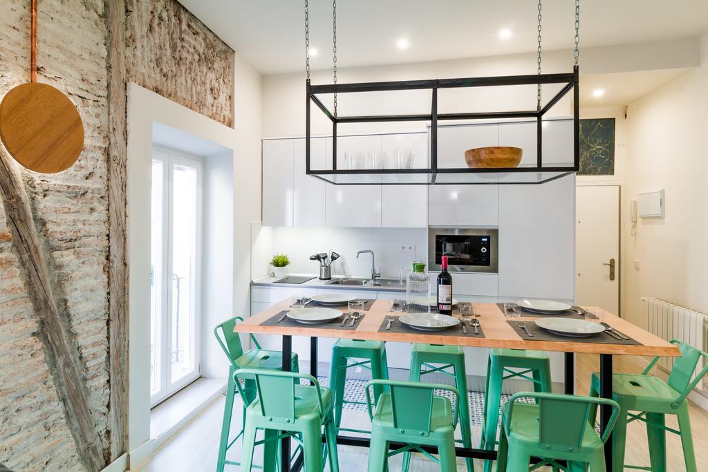 Latina I Apartment มาดริด ภายนอก รูปภาพ