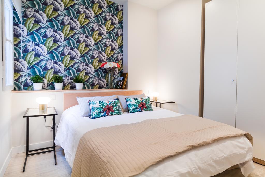 Latina I Apartment มาดริด ภายนอก รูปภาพ