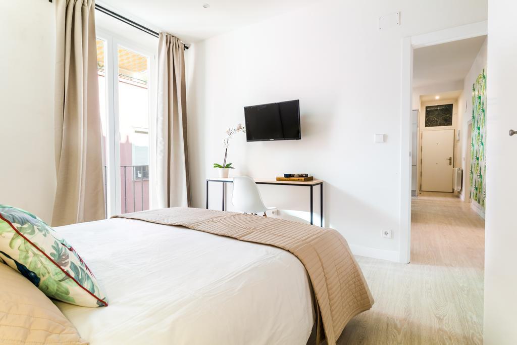 Latina I Apartment มาดริด ภายนอก รูปภาพ